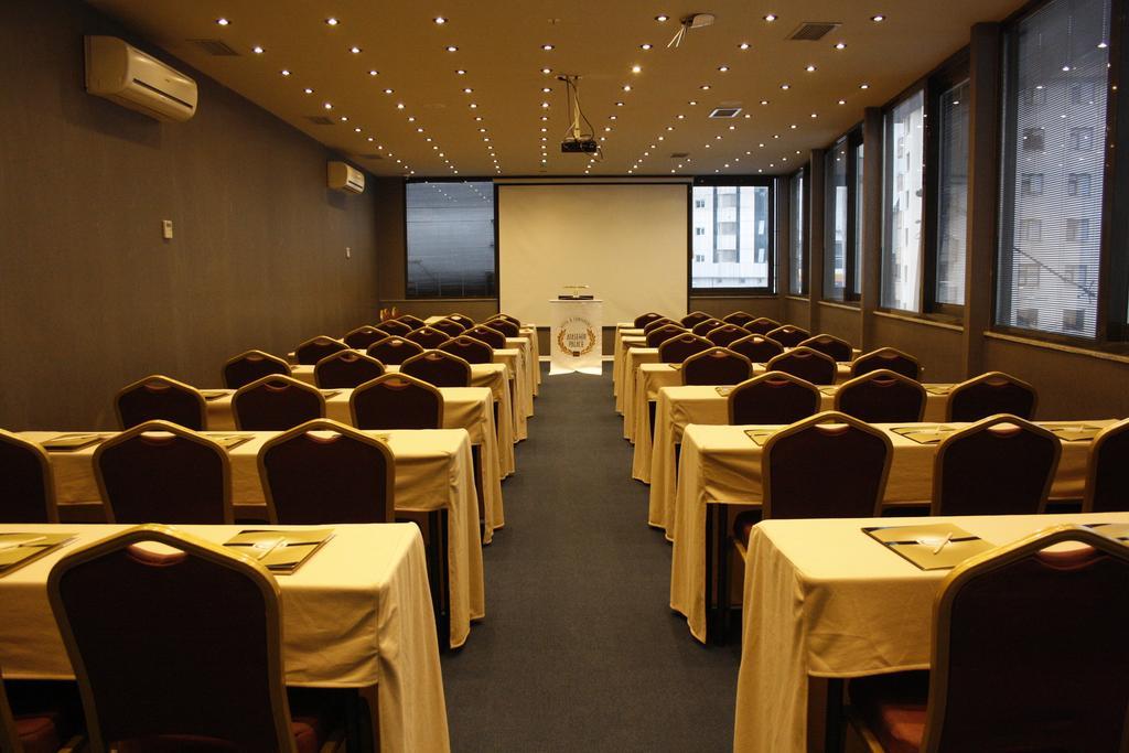 Atasehir Palace Hotel & Conference Stambuł Zewnętrze zdjęcie