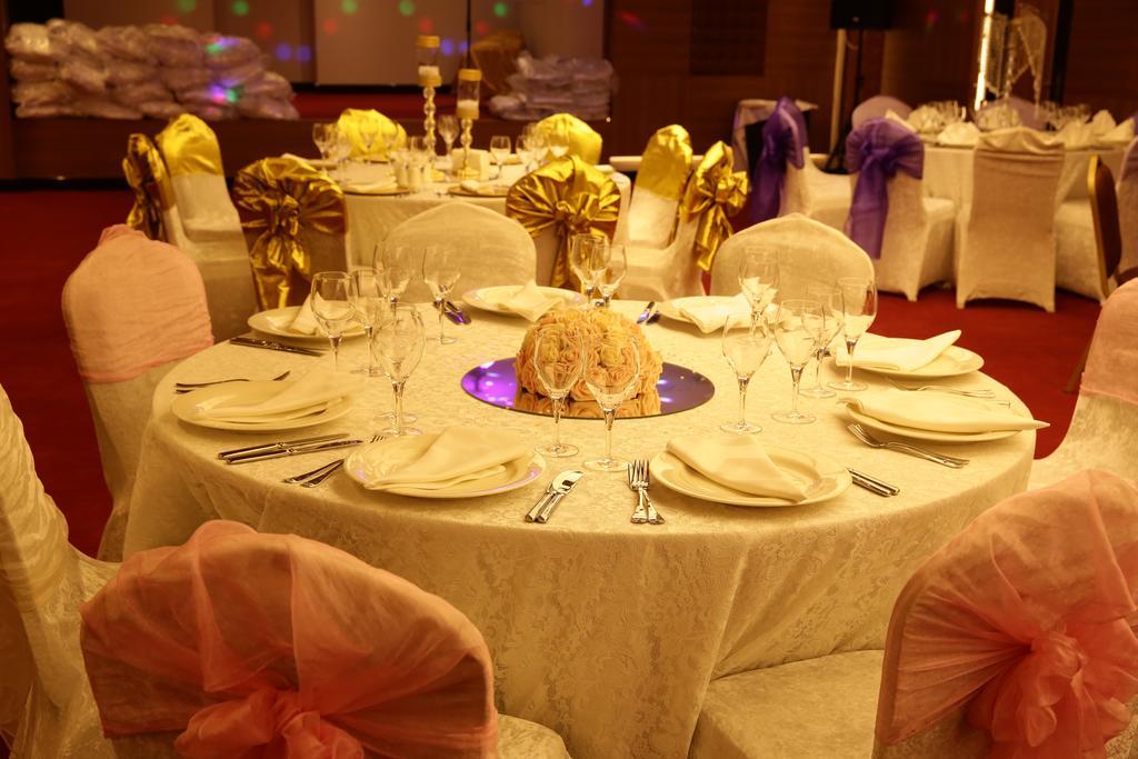 Atasehir Palace Hotel & Conference Stambuł Zewnętrze zdjęcie