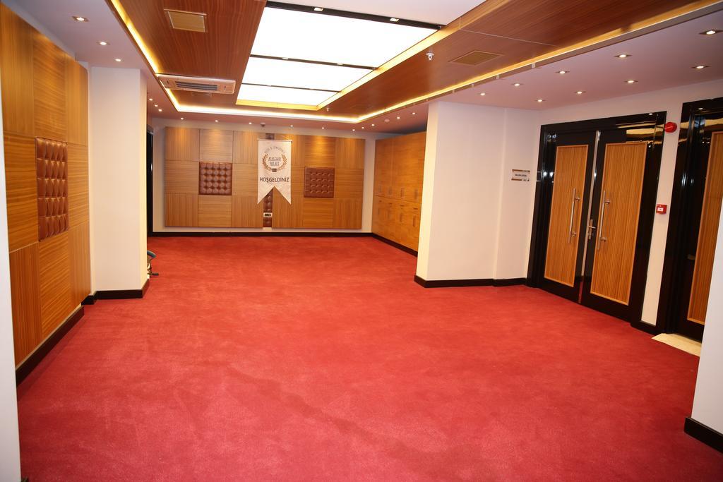 Atasehir Palace Hotel & Conference Stambuł Zewnętrze zdjęcie
